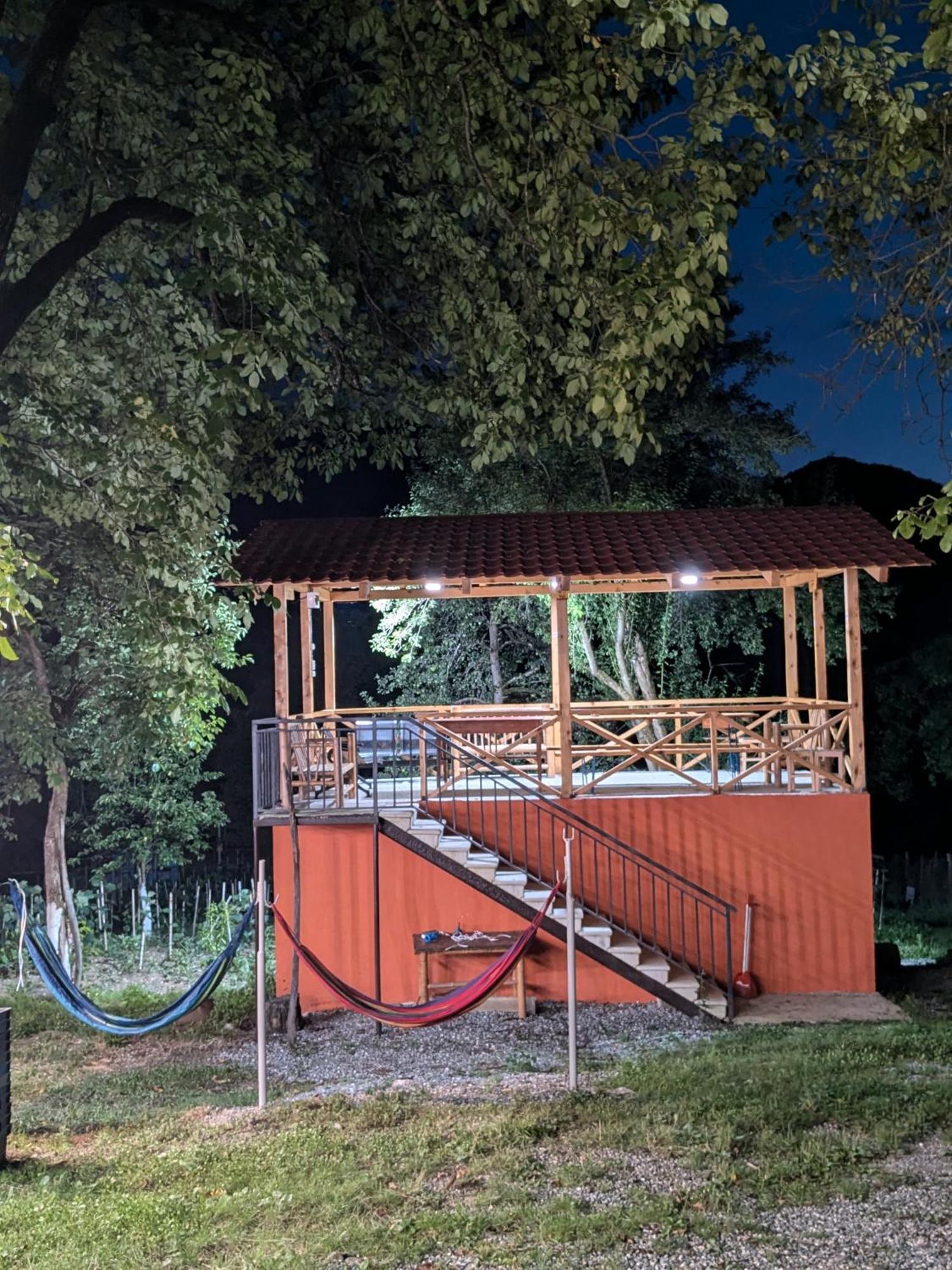Khvanchkara Kipiani Guest House Ყიფიანის Სახლი מראה חיצוני תמונה
